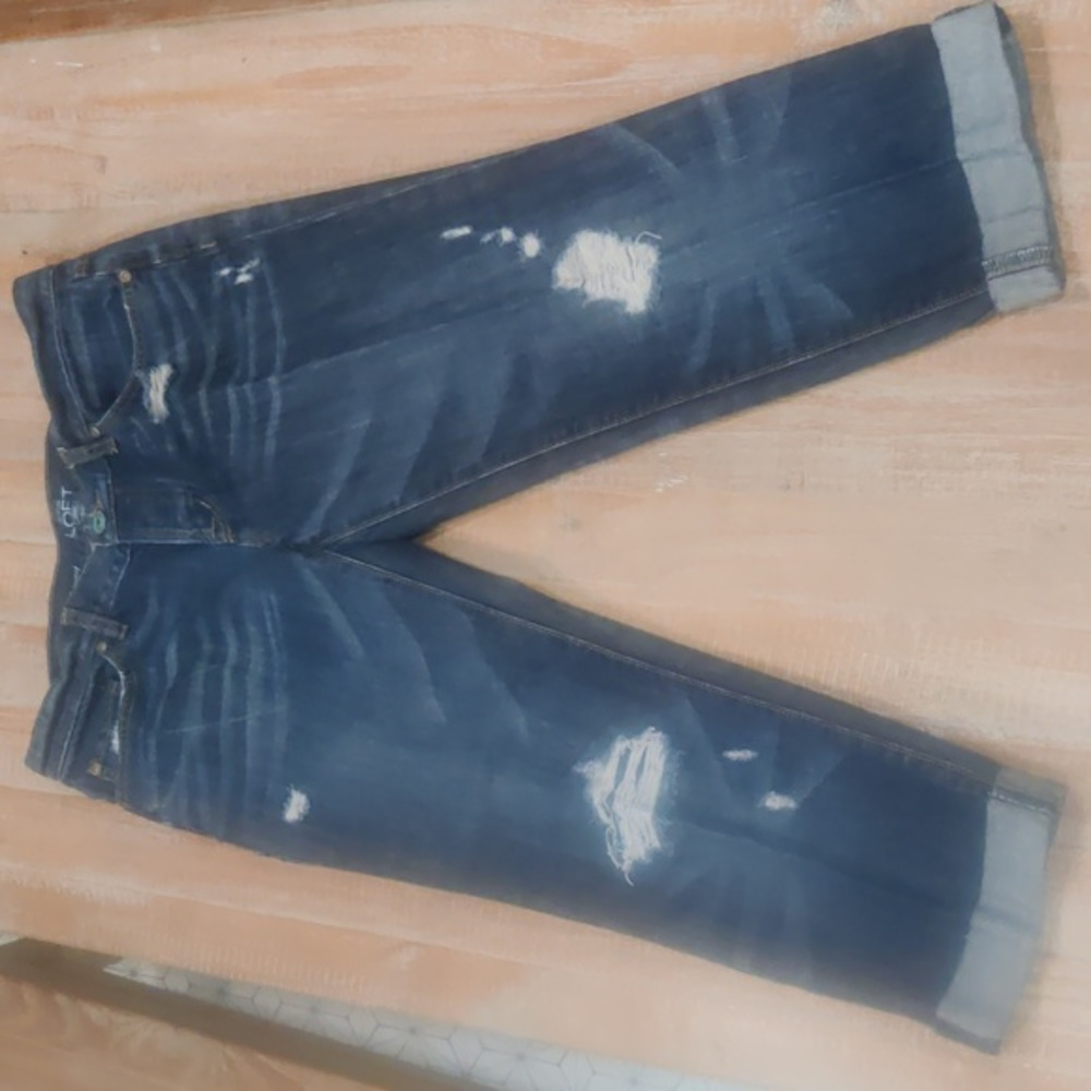 Ann Taylor Loft‎ Distressed Cropped Jeans